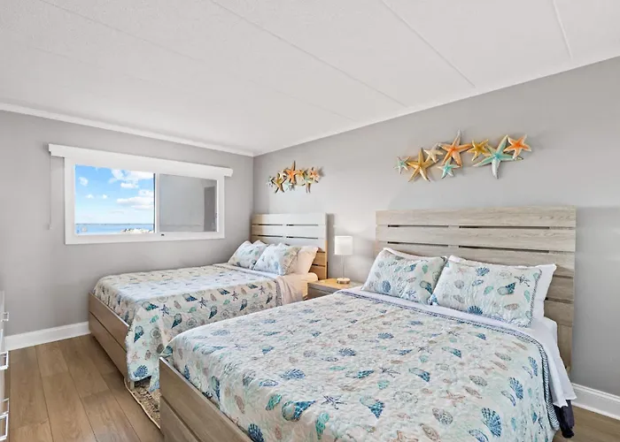Extraordinary Oceanfront Escape - Private Balcony *